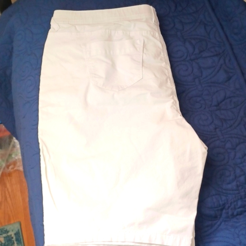 Lightweight cotton shorts size 16. 10" inseam. Great Northwest Indigo. EUC - Picture 3 of 7